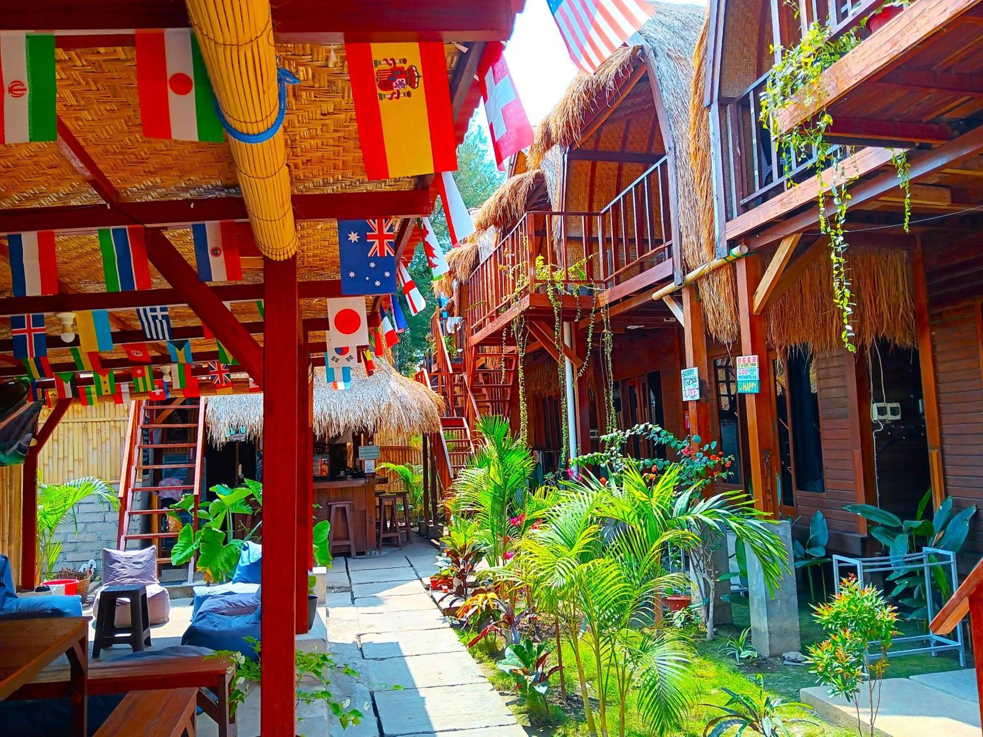 Good Vibes Bungalows ギリ・トラワンガン エクステリア 写真